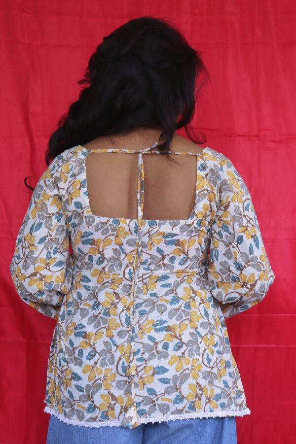 Mohini short kurti with attractive full sleeves