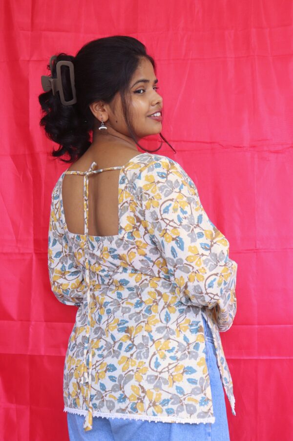 Mohini short kurti with attractive full sleeves