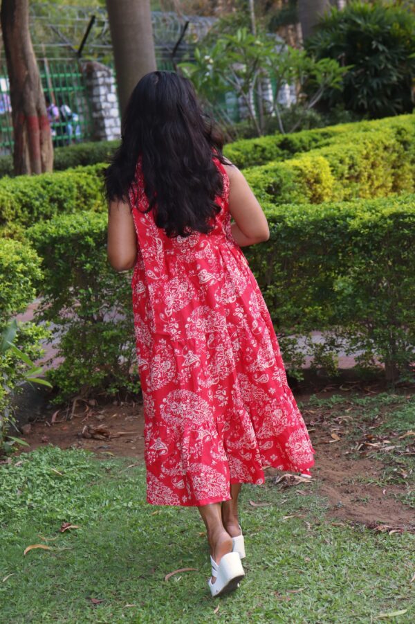 Laal Pari Midi Dress Shoulder Tie